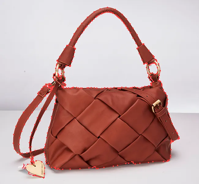 Clipping Path Service with hand-drawn precision